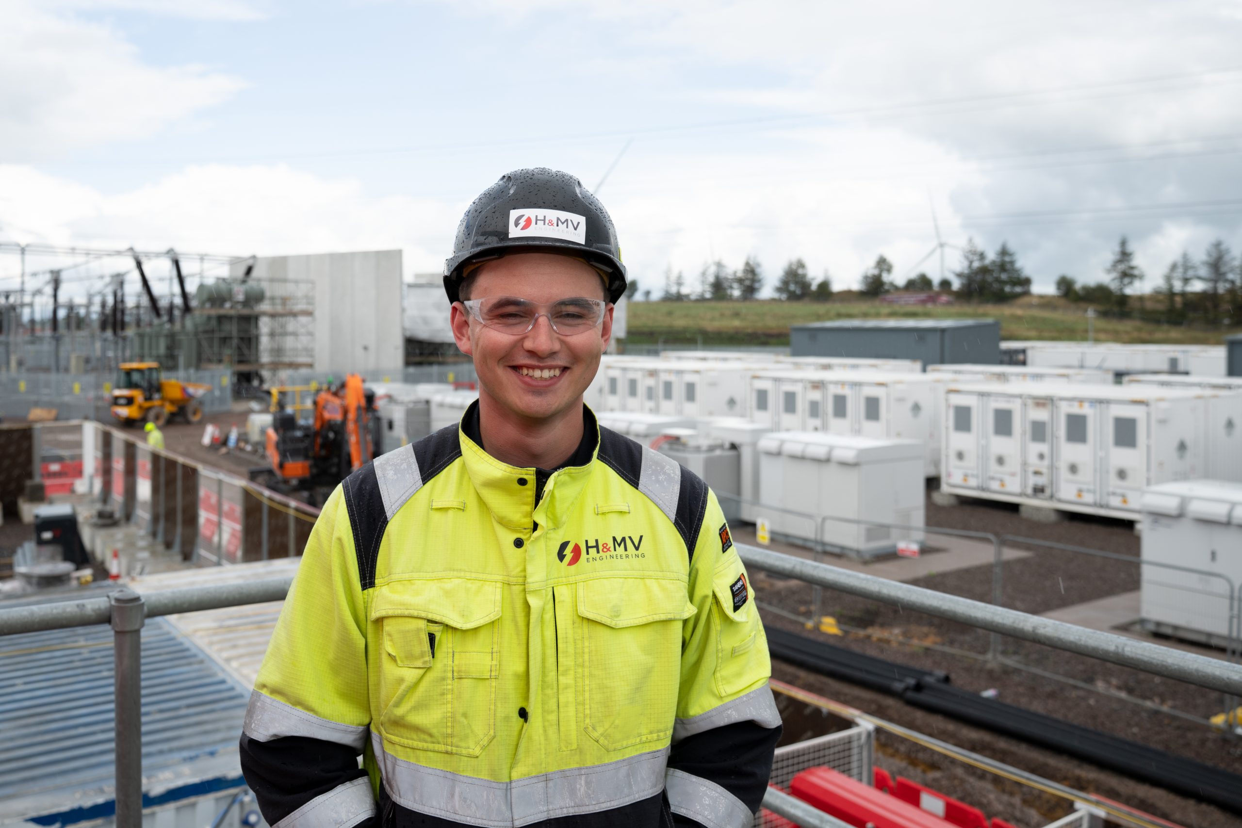 Early careers Updated apprentice image with logo fixed scaled