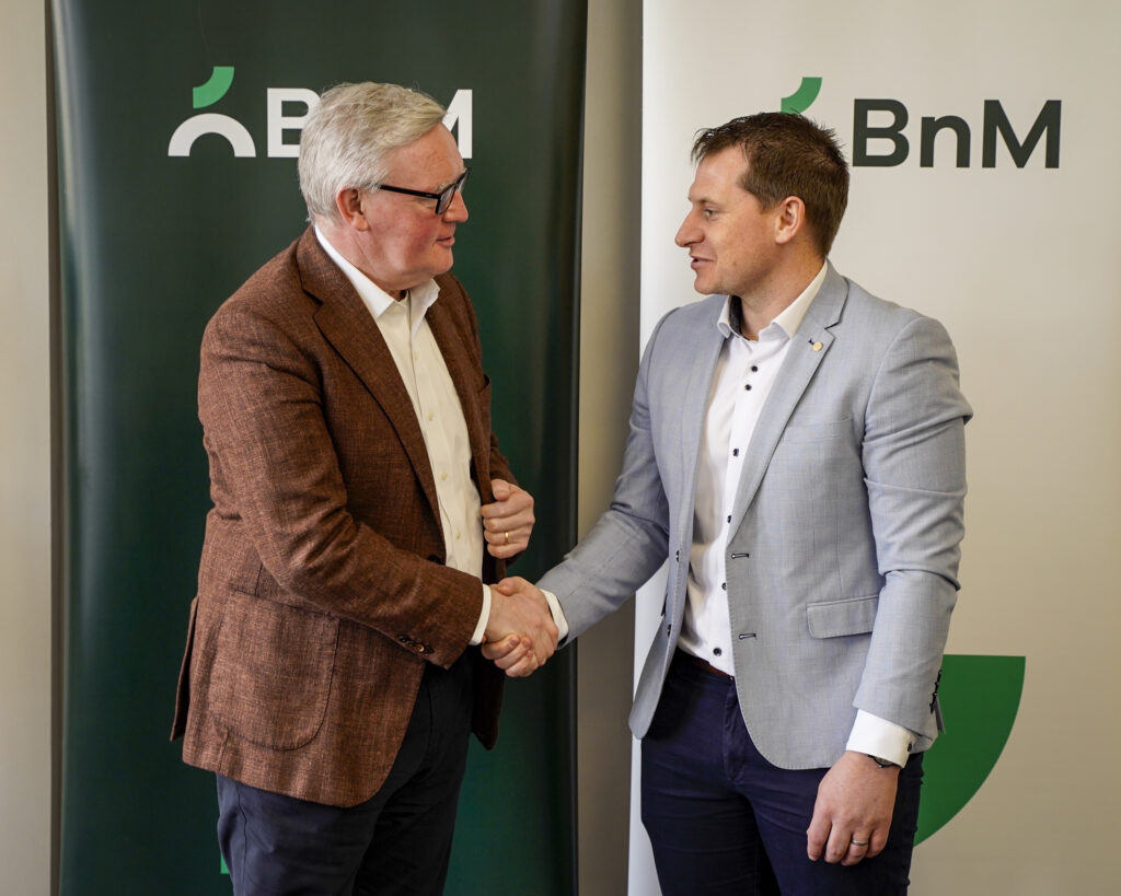 BnM and H&MV Engineering Sign Electrical Balance of Plant Contract for Oweninny Wind Farm Phase 3 2 EBOP signing 2